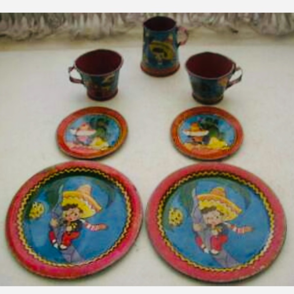 1940s Ohio Art, # 80, Mexican Boy 7pc Child’s Tin Tea Set